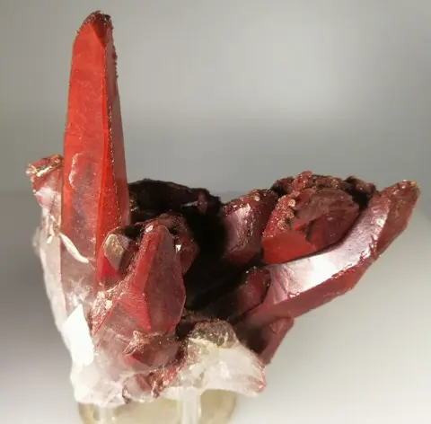 Hematoïde kwarts Kristalcluster - 10×8×5 cm - 450 g