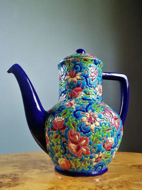 Longwy - Zeer grote Art Deco koffiepot - Emaille