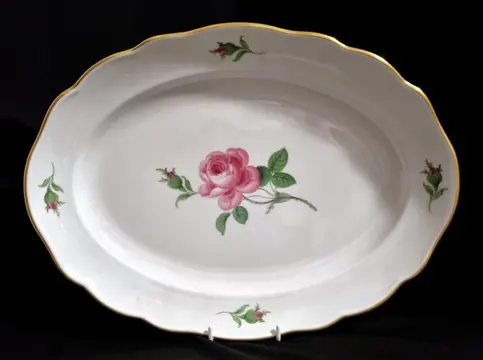 Meissen - Rode roos met gouden rand XL serveerschaal 1e