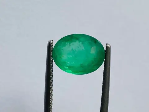 Groen Smaragd - 2.68 ct