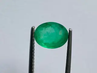 Groen Smaragd - 2.68 ct