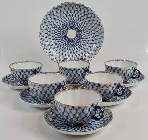 Lomonosov Imperial Porcelain Factory - Theeservies voor 6 -