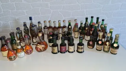 Cognac miniature collection - b. 1960s-2000s - 3cl, 5cl -