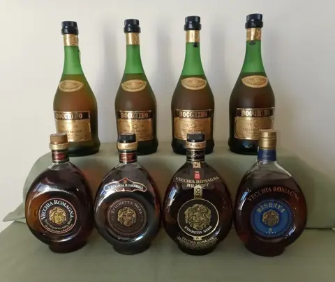 4 x Bocchino VSOP + 4 x Vecchia Romagna - b. Jaren 1970