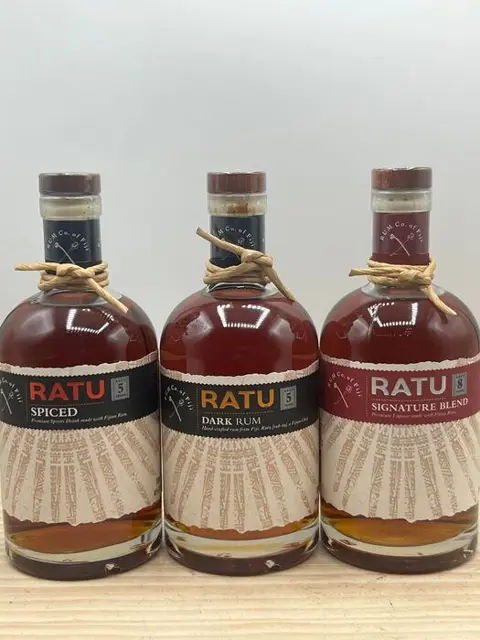 Ratu 5 years Spiced, Dark and 8 years - 70cl - 3 flessen