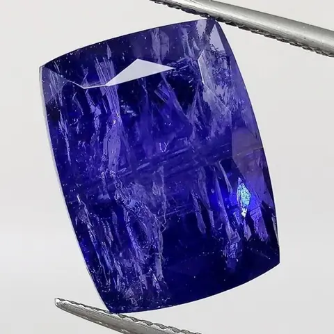 Tanzaniet - 21.23 ct