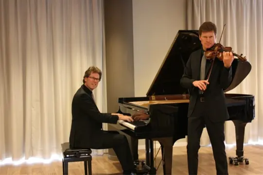 Achtergrondmuziek, salonmuziek, receptie