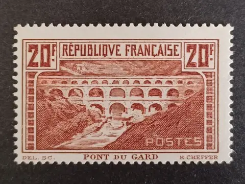 Frankrijk 1929/1929 - “Pont du Gard” N°262A Mint*, signed Calves.. - Yvert