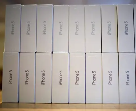 Goedkoop. Originele telefoon - iphone 5