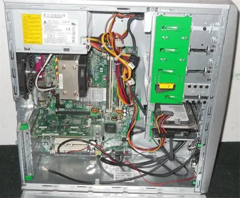 HP xw4600 - Core2 Duo 3Ghz/4GB/geen HDD/DVDRW/Midi Tower