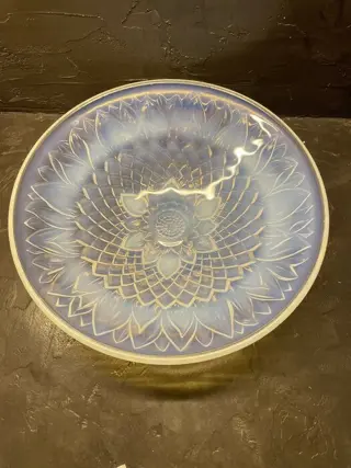 Kristallen schaal - opaalachtig glas