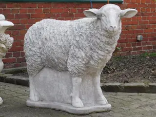 Tuinbeeld , kado , schaap