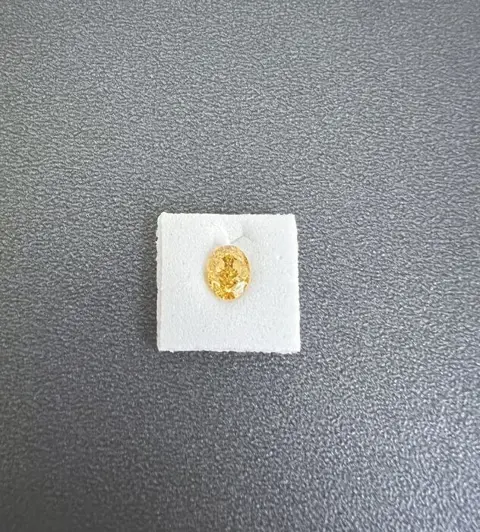 1 pcs Diamant - 0.91 ct - Ovaal - fancy diepeoranjeachtig