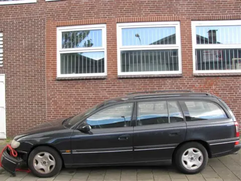 OPEL OMEGA STATION WAGON X 3.0 Sloopauto inkoop Den haag