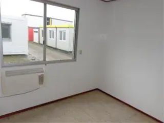 10x3 met 2 ruimtes keuken en toilet