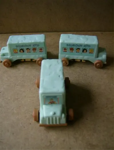 19 flintstones bedrock bus adv. 333