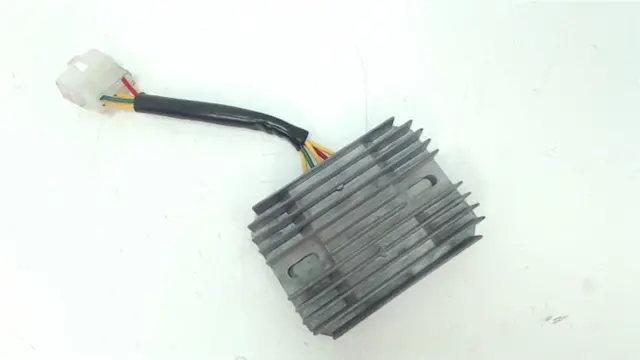 SPANNINGSREGELAAR Suzuki GSX R 750 2001 - 2003