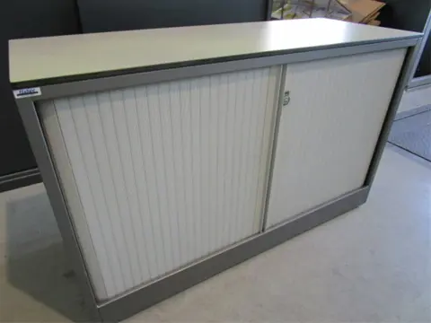 Roldeurkast H75xB120xD45cm. 1x