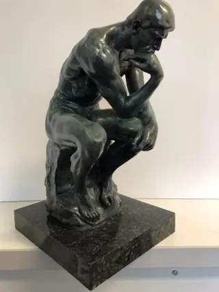 Kado , de denker , brons , by RODIN, beeld
