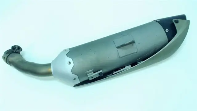 UITLAAT Yamaha YZF R1 2004 - 2006