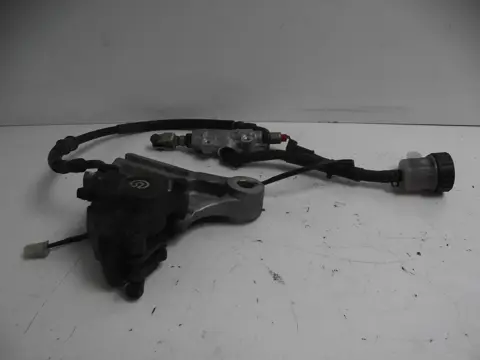 ACHTER REMKLAUW Yamaha MT 03 2005 - 2015