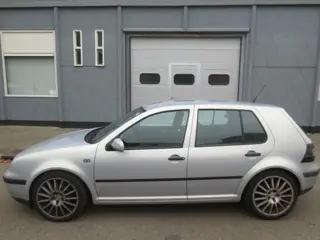 VW Golf 4 1.4 16V 2000 Onderdelen en Plaatwerk kleur LB7Z