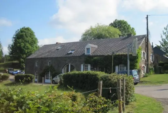 Gezellige woning voor 13p met sauna en ruime tuin