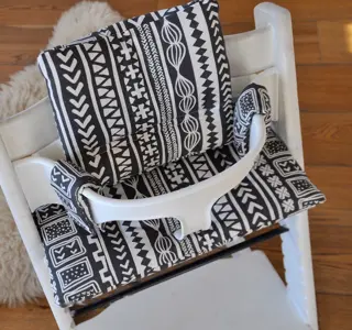 Aztec zwart witte kussens voor de stokke tripp trapp stoel