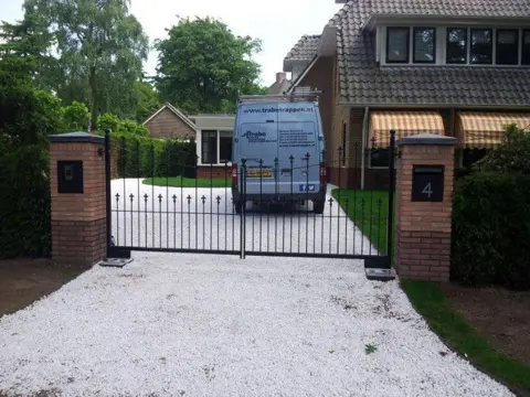 Dubbele draaipoort op maat gemaakt