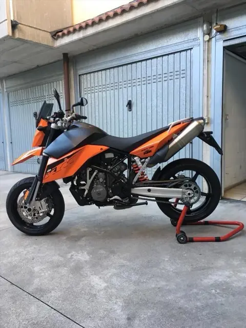 KTM SUPERMOTO 990