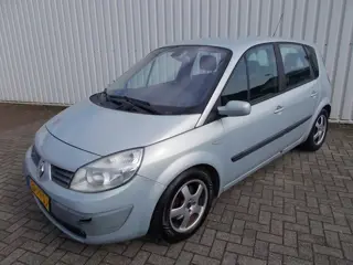 Renault Scénic 2.0-16V Expression Comfort Automaat ( EXPORT / ZO MEE )