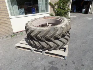 Banden Dubbel lucht 12.4/11-36