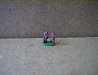 Klein knabbel en babbel poppetje adv4465