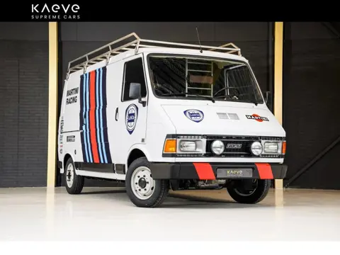 Fiat 242 Martini Racing Assistenza