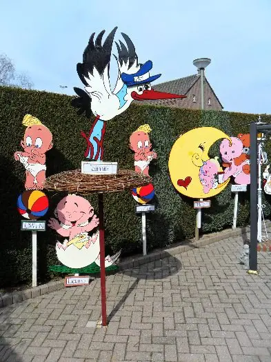 Te huur: naar keuze geboorteborden / ooievaars.