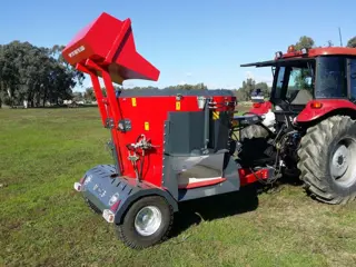 Kramer MINOS compacte voer mengwagen