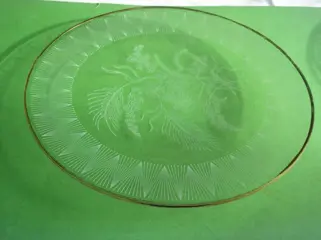 Bordjes, zeer licht glas - fraaie decoratie