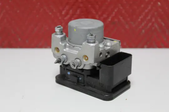 ABS POMP Triumph 675 Street Triple R 2013 - 2016