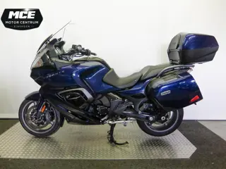 Triumph Trophy 1200 SE (2012)