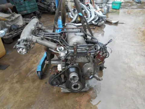 Engine and gearbox Mercedes 220 S Coupè Type M127