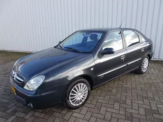 Citroën Xsara 1.6I-16V DIFFÉRENCE 2 ( APK KEURING BIJ AFLEVERING! ) )