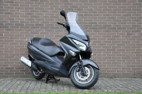 Suzuki BURGMAN 200 (2015)