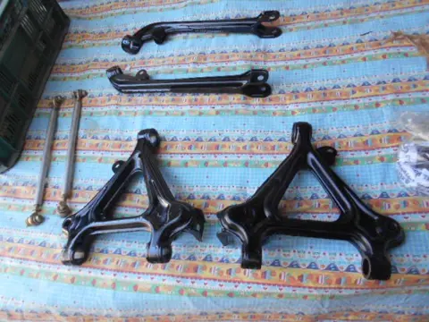 Rear lower suspension arms for Lamborghini Miura P400
