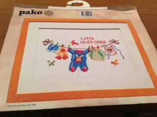 PAKO ,geboorte borduurpakket