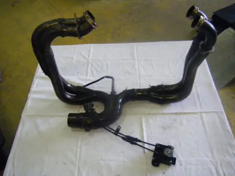 UITLAATBOCHTEN Aprilia RSV 4 2009 - 2010