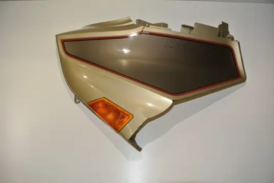 RECHTER TOPKUIP Suzuki Gv 1400 cavalcade 1986 - 1988