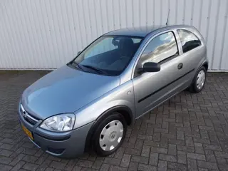 Opel Corsa 1.2-16V Essentia ( GEEN APK / ZO MEE!! )