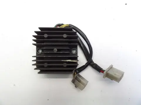 SPANNINGSREGELAAR Honda CB 400 1978 - 1984