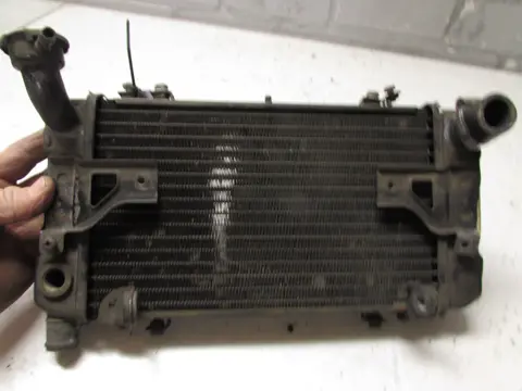RADIATEUR Honda VF 500 1984 - 1985