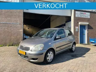 Toyota Yaris 1.0 16v VVT-i Linea Terra | 5 Deurs
